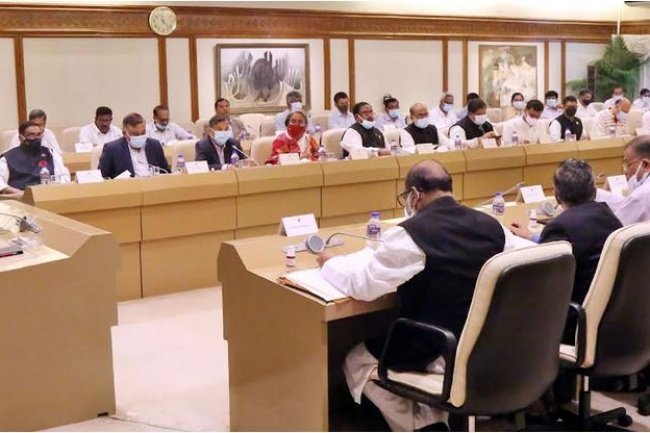 Cabinet Clears Simultaneous Polls, ₹1.8 Trillion Allocated for Welfare and Space Projects