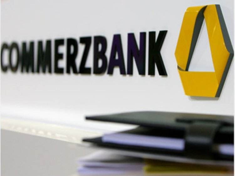 German Government and UniCredit Discuss Commerzbank Stake Amidst Hostile Reception