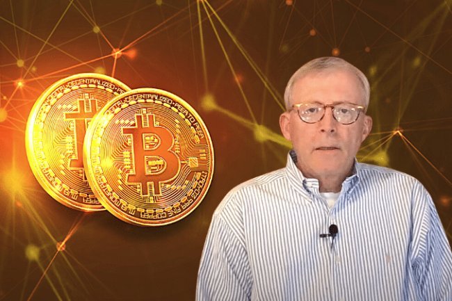 Trader Peter Brandt Predicts Bitcoin Could Hit $135K in 2025 but Faces Short-Term Risks